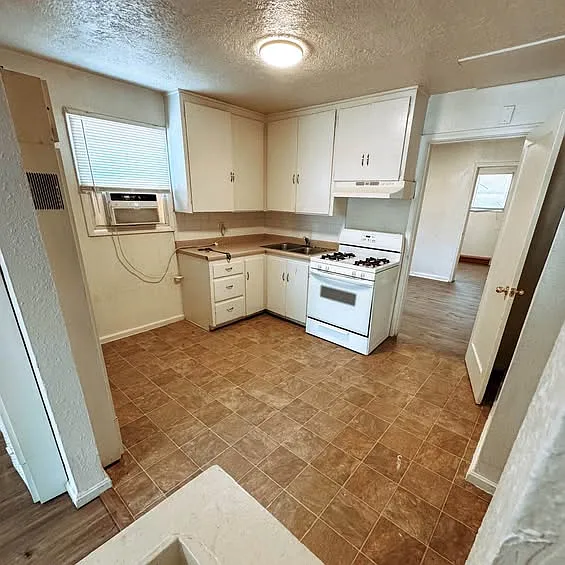 225 E Kensington Ave #1 — Photo 8