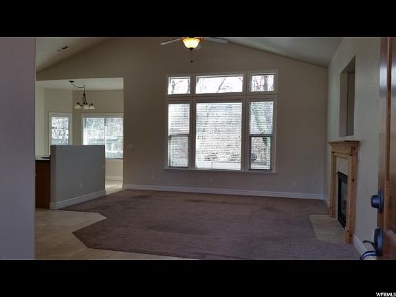 4th image of 1002 E Corbin Creek Cv