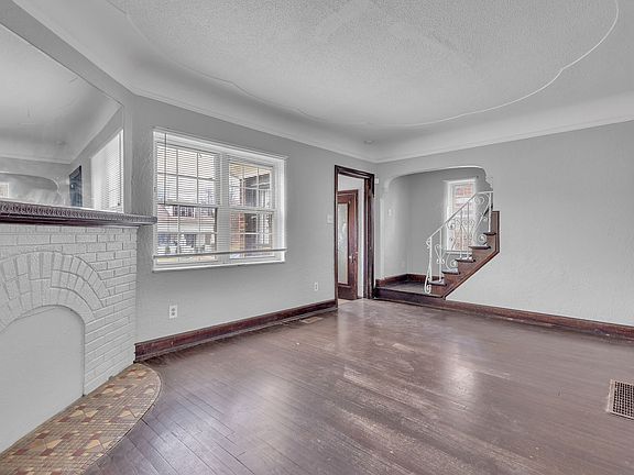 4th image of 14150 Forrer St