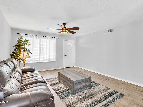 5th image of 3222 E Hartford Avenue