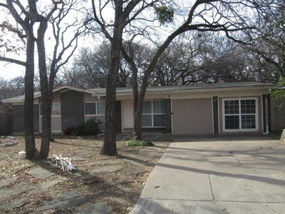 44 Somerset Ter, Bedford, TX, 76022