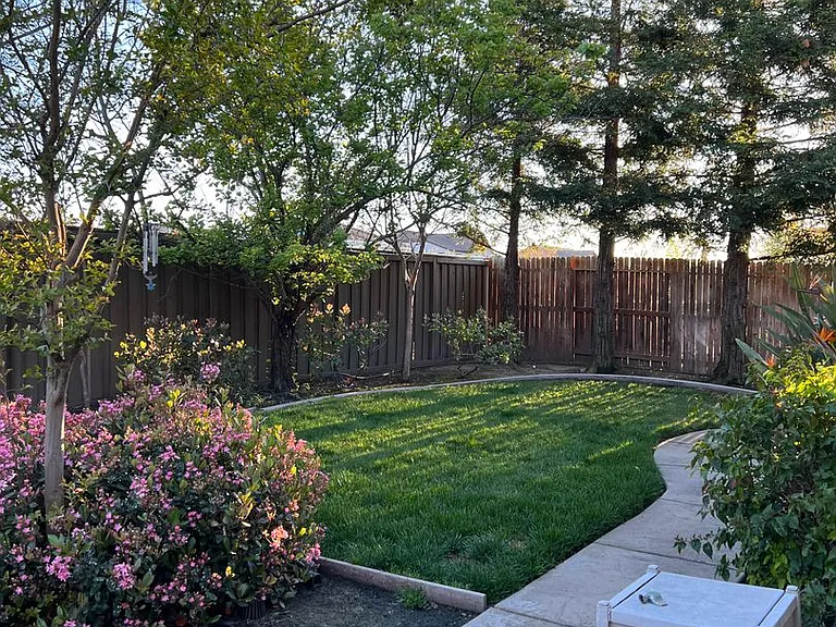 2338 Dunsley Cir — Photo 46