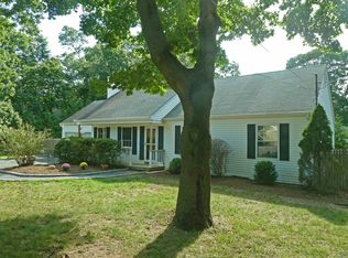 2 Rosewell Ave, Shoreham, NY 11786