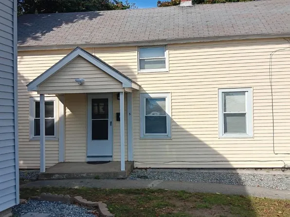 5 Railroad Ct #5, Millbury, MA 01527