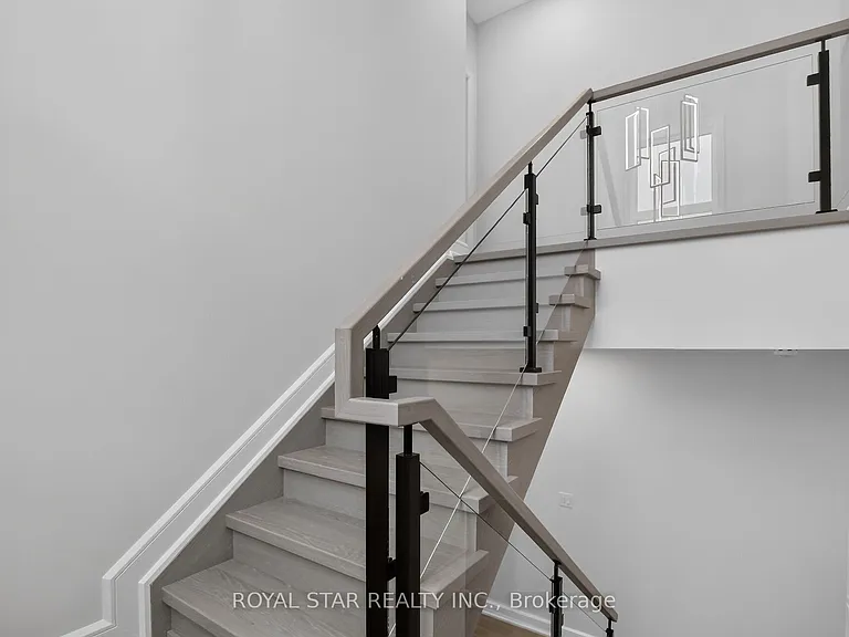 526 Mutual St #A — Photo 12