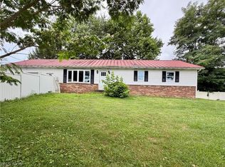 220 Mill St, Waterford, OH 45786