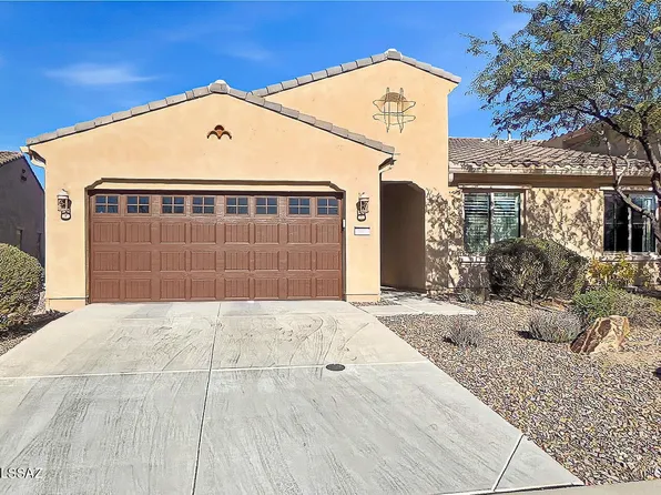 954 N Broken Hills Dr, Green Valley, AZ 85614