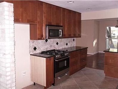 5th image of 4208 Gnarl Dr