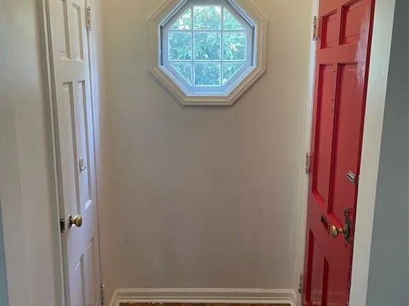 10-16 Burbank St, Fair Lawn, NJ 07410