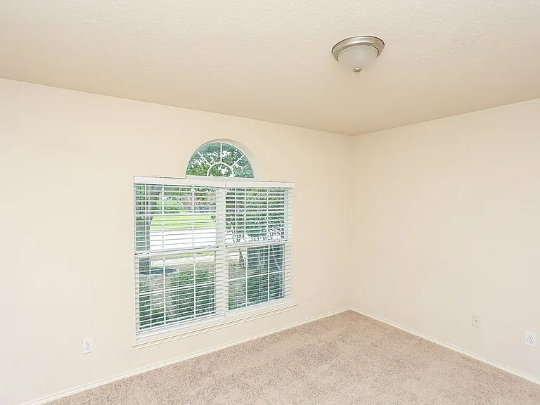 10849 Braemoor Dr — Photo 12