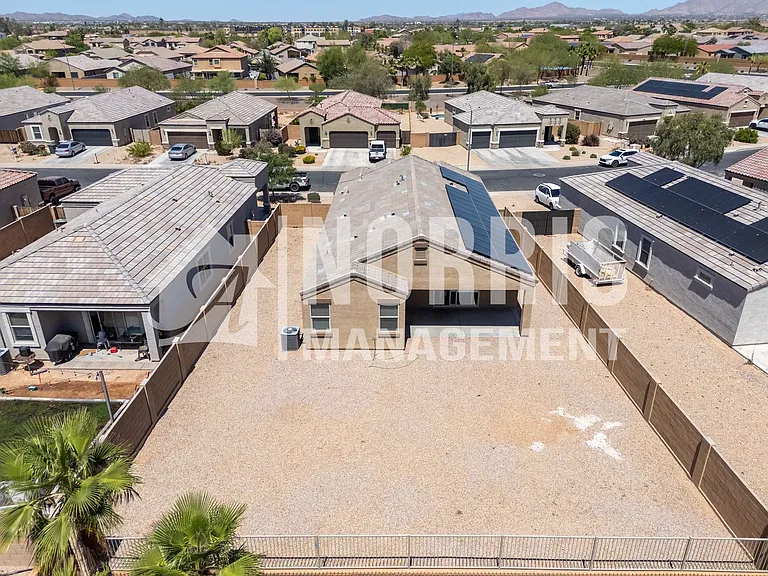 1153 E Gabrilla Dr — Photo 37