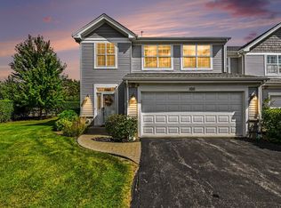 1011 Green Meadow Ave, Vernon Hills, IL 60061