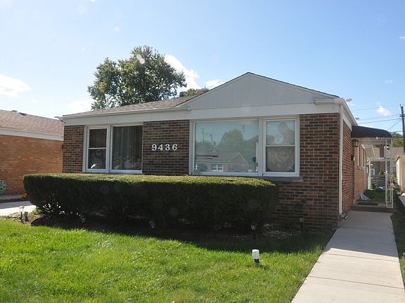 3rd image of 9436 Lorel Ave