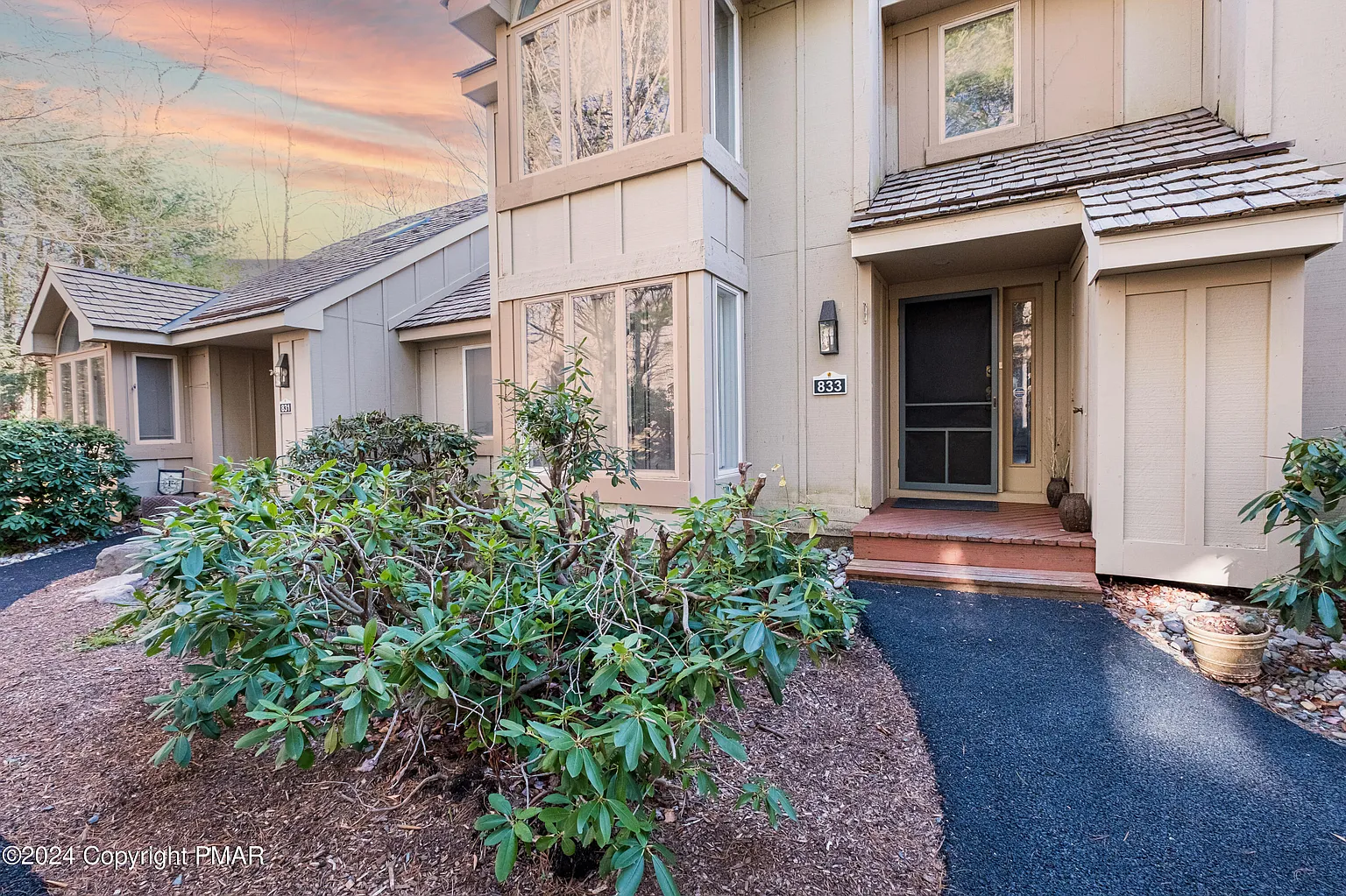 833 Crest Pines Ln photo 1