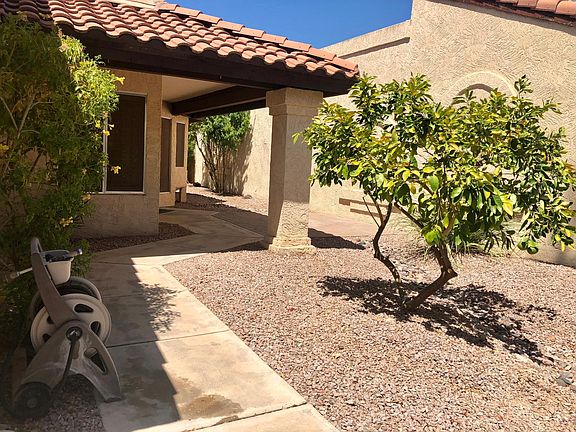 2nd image of 10838 E Yucca St