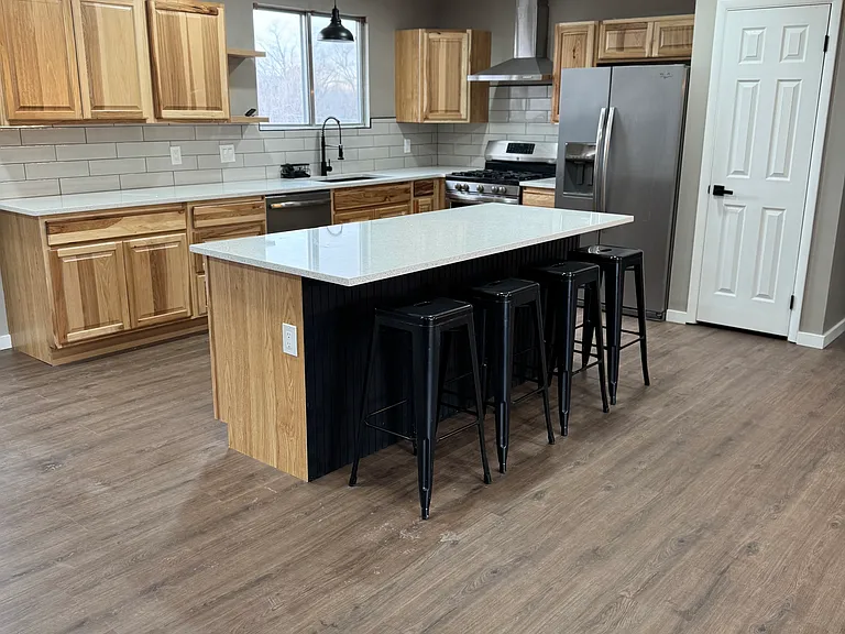 10214 S Willowbank Cir — Photo 2