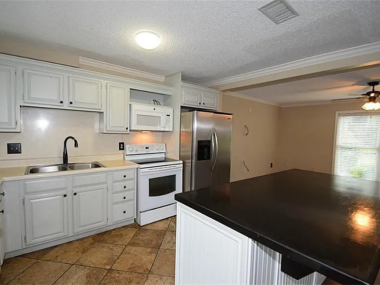 9323 Westwood Village Dr #6 — Photo 6