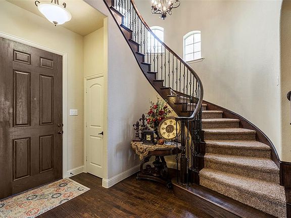 2nd image of 7225 W Nirvana Cir