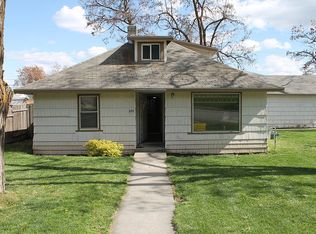 313 W 5th St, Cheney, WA 99004