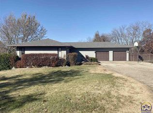 344 Lakeview Dr, Burlington, KS 66839