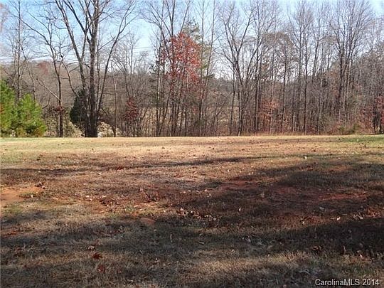 5th image of 208 Riverchase Ln
