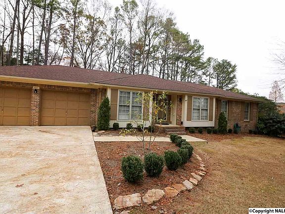 3rd image of 107 Catherine Dr SE