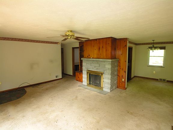 2nd image of 1606 Buena Vista Dr