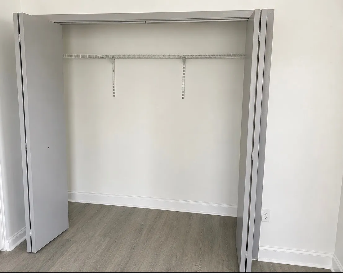 2 bed, $1,300 — Photo 3
