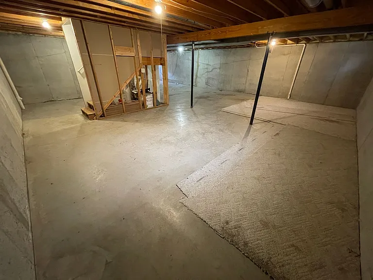 3914 Stone Hollow Dr — Photo 36