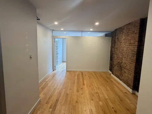 63 Clinton Street image 1 of 7