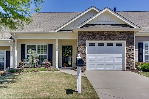 1st image of 215 Louisville Dr