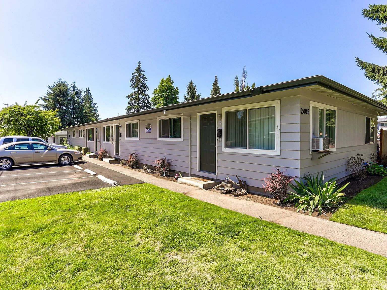 Arrowsmith Apartments — Photo 1