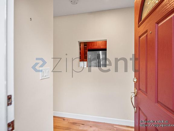 5th image of 2666 Kentworth Way
