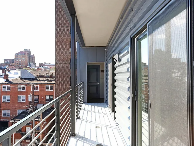 824 N Calvert St — Photo 17