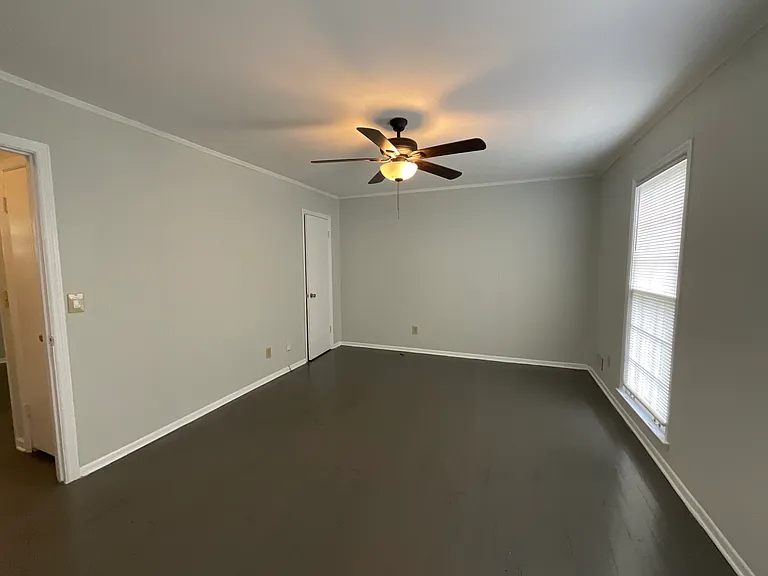 345 Norcross St — Photo 6