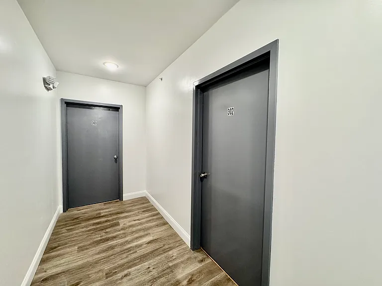 4077 Lancaster Ave #311-R — Photo 34