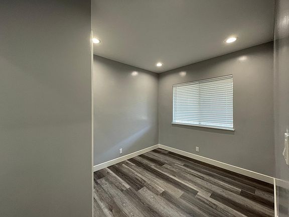 2nd image of 105 Roswell Ave #6
