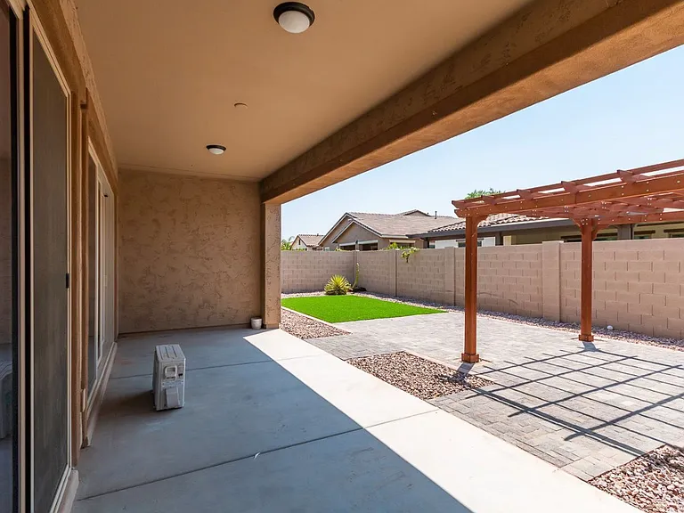 10317 E Catalyst Ave — Photo 29