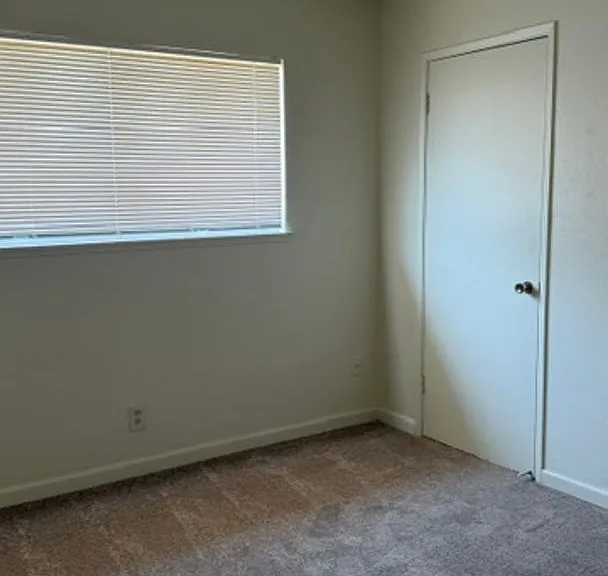 8211 Cordelia Cir — Photo 10