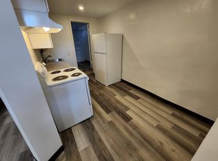615 N 8th St #2, Garden City, KS 67846