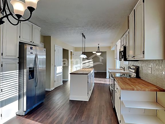 3rd image of 6290 Satin Wood Dr