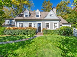 423 Ridgewood Rd, Maplewood, NJ 07040