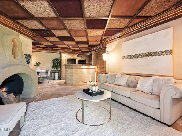 697 Sutton Crest Trl Unit 109, Oak Park, CA 91377