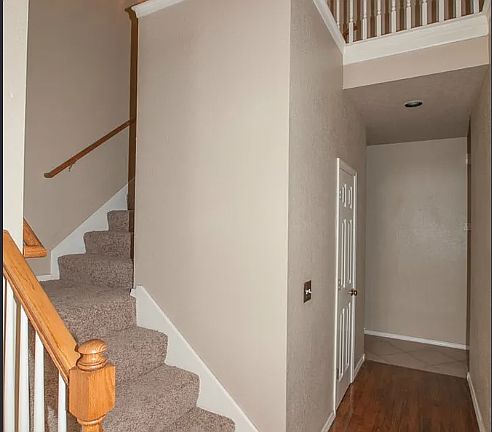 4th image of 9134 E 77th St