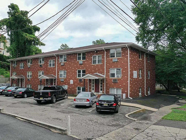 242 Mill St — Photo 1