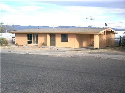 1st image of 909 N 5th Ave