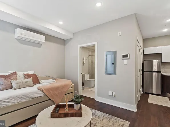 2010 Walnut St #501, Philadelphia, PA 19103