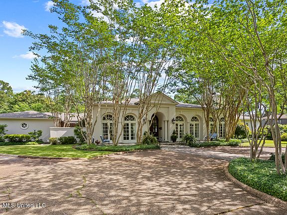3rd image of 2086 Culleywood Rd