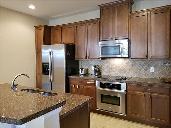 5th image of 8946 Della Scala Cir