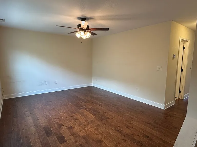 704 Grays Pointe Ct #39 — Photo 8